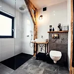 Laura - Luxury Z Jacuzzi Chalet