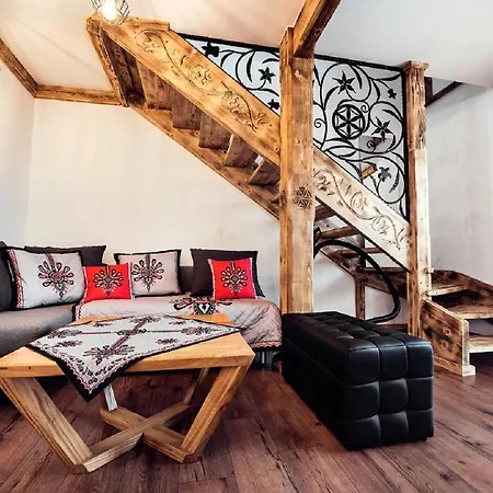 Laura - Luxury Z Jacuzzi Chalet *