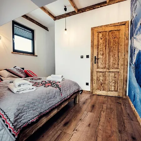 Laura - Luxury Z Jacuzzi Chalet *