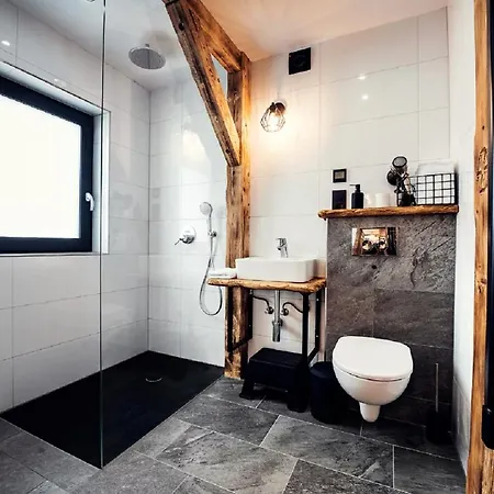 Laura - Luxury Z Jacuzzi Chalet